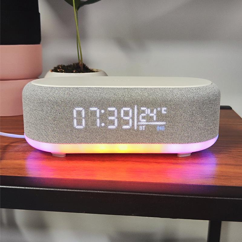 Многофункциональная Bluetooth-колонка с будильником, беспроводной зарядкой и ночником