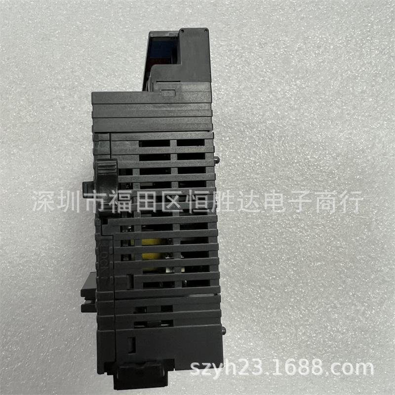 KV-Series Programmable Controllers: DA40V, SAD04, SDA04, TF40, TP40 - In Stock