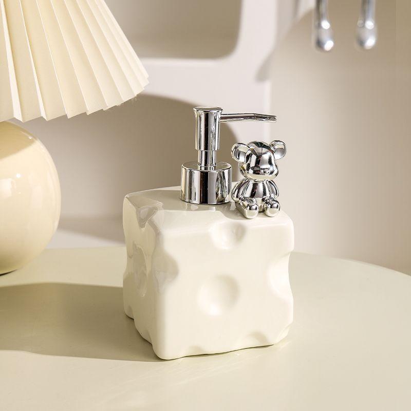 Бутылка для лосьона в европейском стиле с бантом, 600 мл, контейнер для хранения в виде кролика, бытовая бутылка с разделителем для шампуня и геля для душа, аксессуары для ванной комнаты
