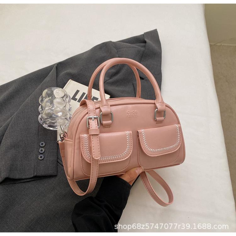 This Year's Popular Red Bowling Bag, Retro Premium Textured Bag, Spring 2025 New Commuter Shoulder Bag