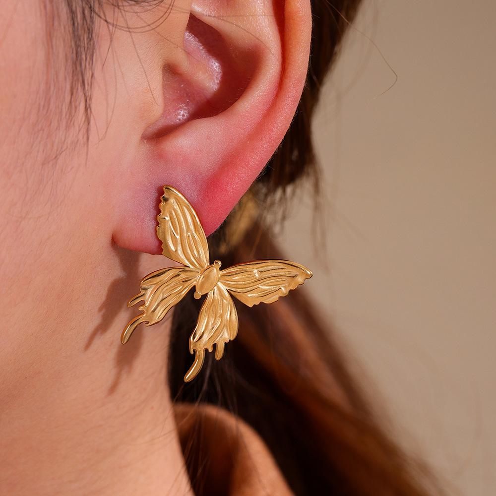 1 пара серег-подвесок «Золотая бабочка»