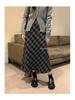 Клетчатая юбка средней длины с флисовой подкладкой - Зимняя коллекция 2025: Универсальная юбка в стиле милк-ти