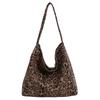 Large-capacity leopard print bag women's 2025 new autumn and winter fashion versatile shoulder bag casual commuter tote bag