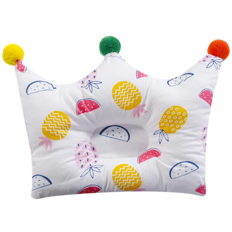 Детская подушка в виде короны