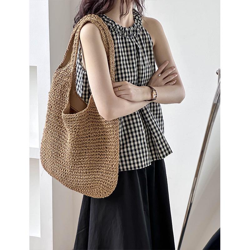 Ретро клетчатый топ-камезоль на халтере, черно-белый, весна/лето 2025