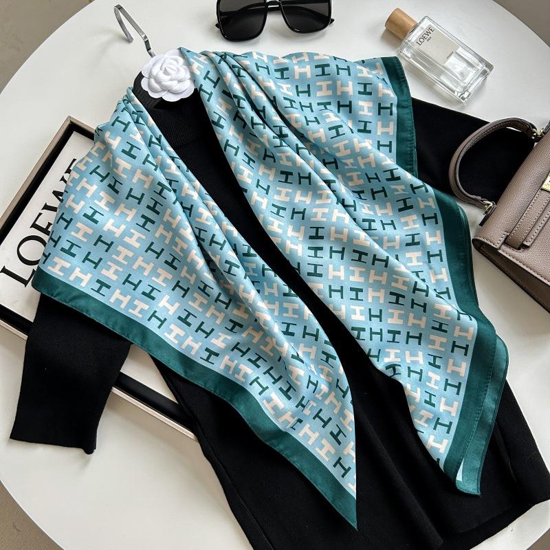 Печатный буквенный высококачественный искусственный шелк женский твил шелковый декоративный женский шелковый шарф