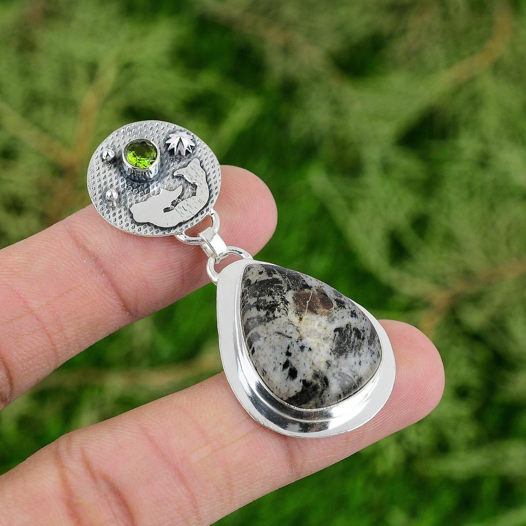 Sterling Silver Natural Hornblende Peridot Mother Mermaid Bezel Pendant Jewelry