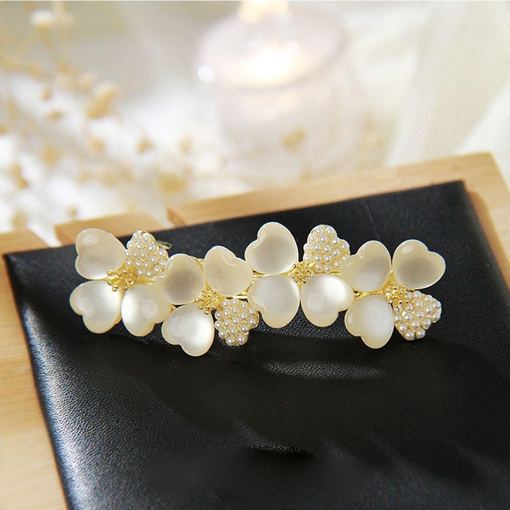 Zinc Zinc Alloy Ponytail Holder Flower Pearl Girl Spring Clip Korean Style Hairpin Women Hair Clip Headdress