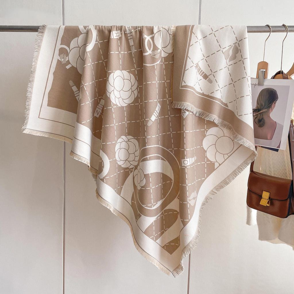 Модный женский утолщенный теплый платок из искусственного кашемира, простой атмосферный шарф с помпонами.