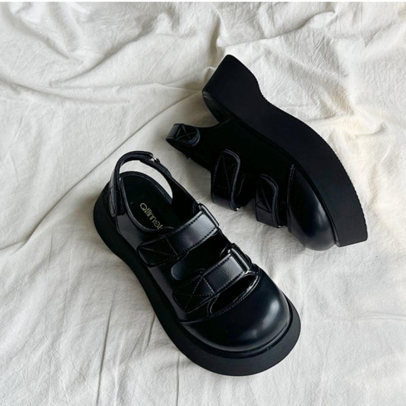 2024 Высококачественная женская обувь, летняя мода, круглый носок, средний каблук, толстая подошва, повседневные однотонные женские сандалии Baotou