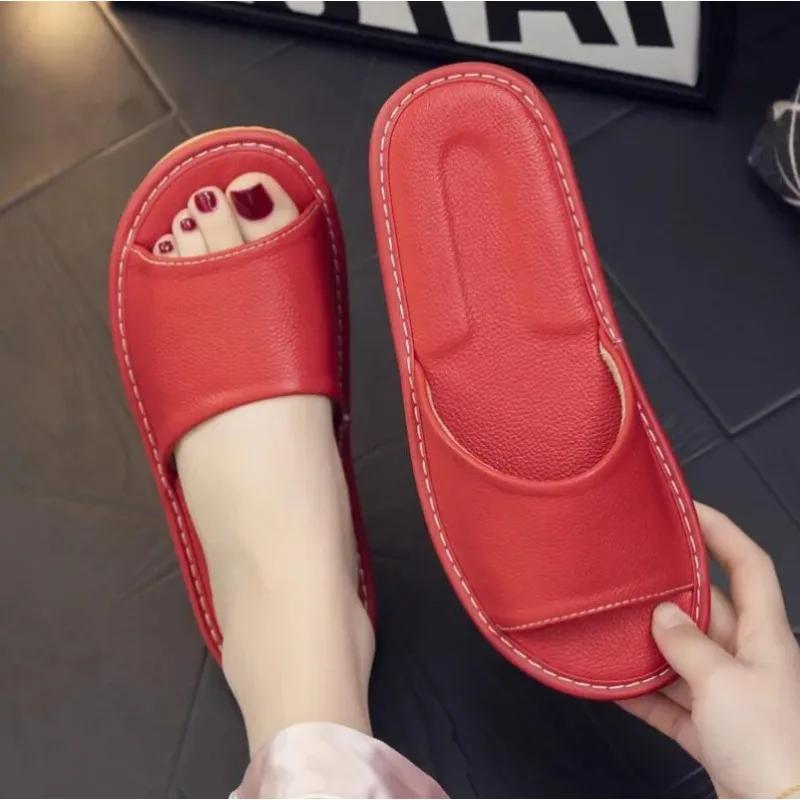 Модные летние сандалии из натуральной коровьей кожи, домашние тапочки, летние сандалии с открытым носком для мужчин и женщин, пожилые люди, повседневные шлепанцы