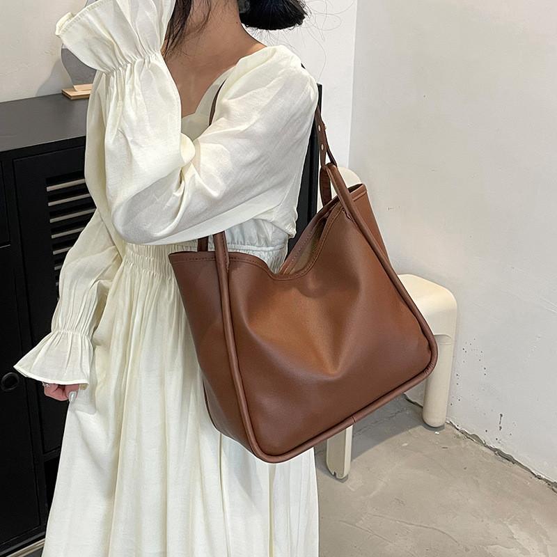 Шикарная Стильная Сумка-тоут для Женщин 2023 Модный Уличный Стиль Средний Размер Сумка