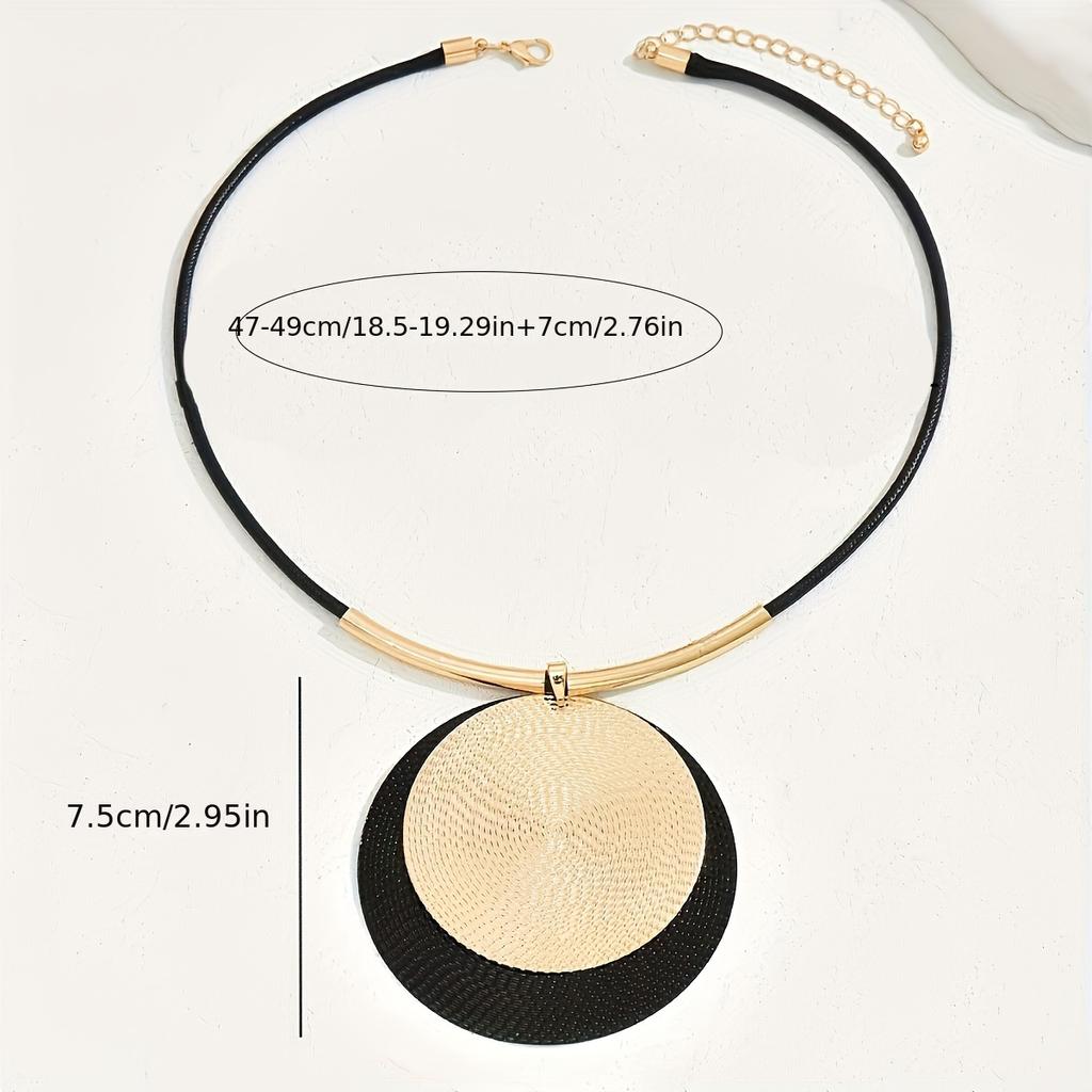 1pc Stitching Geometric Round Pendant Necklace Retro Style Statement Jewelry For Vacation Wear