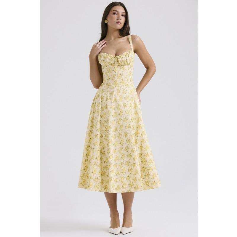 Летнее облегающее платье-комбинезон