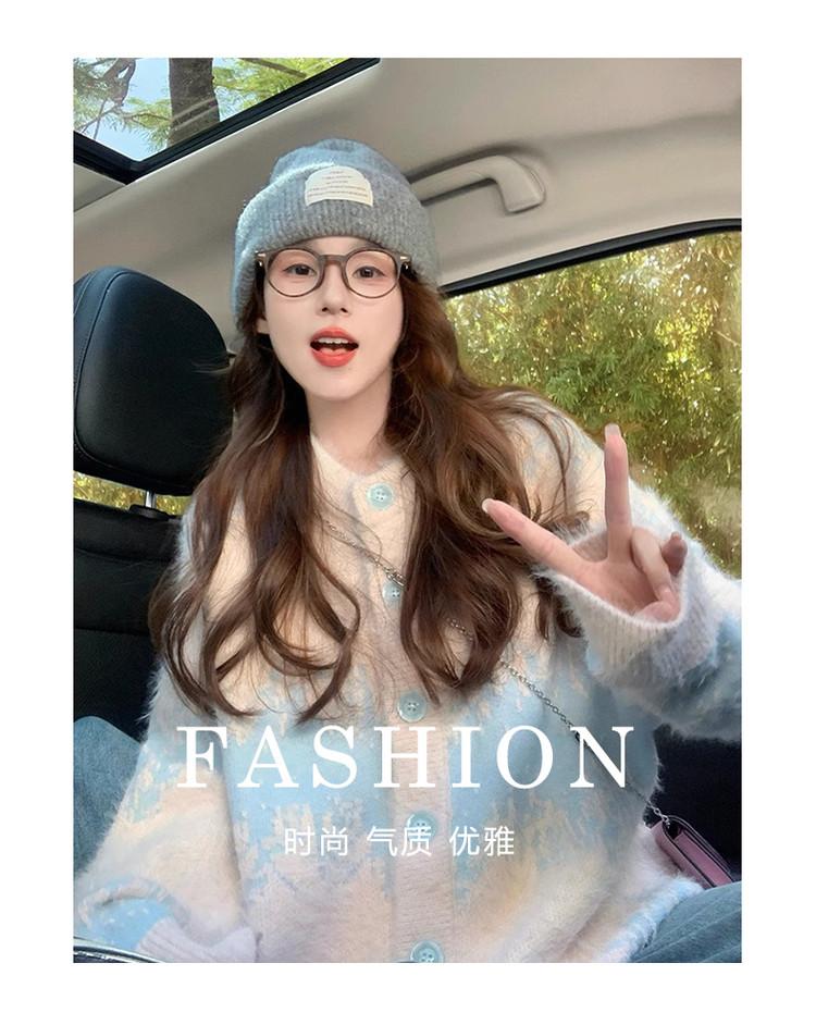 2025 Autumn/Winter New French Elegant Knitted Shirt for Women's Niche Gradient Top