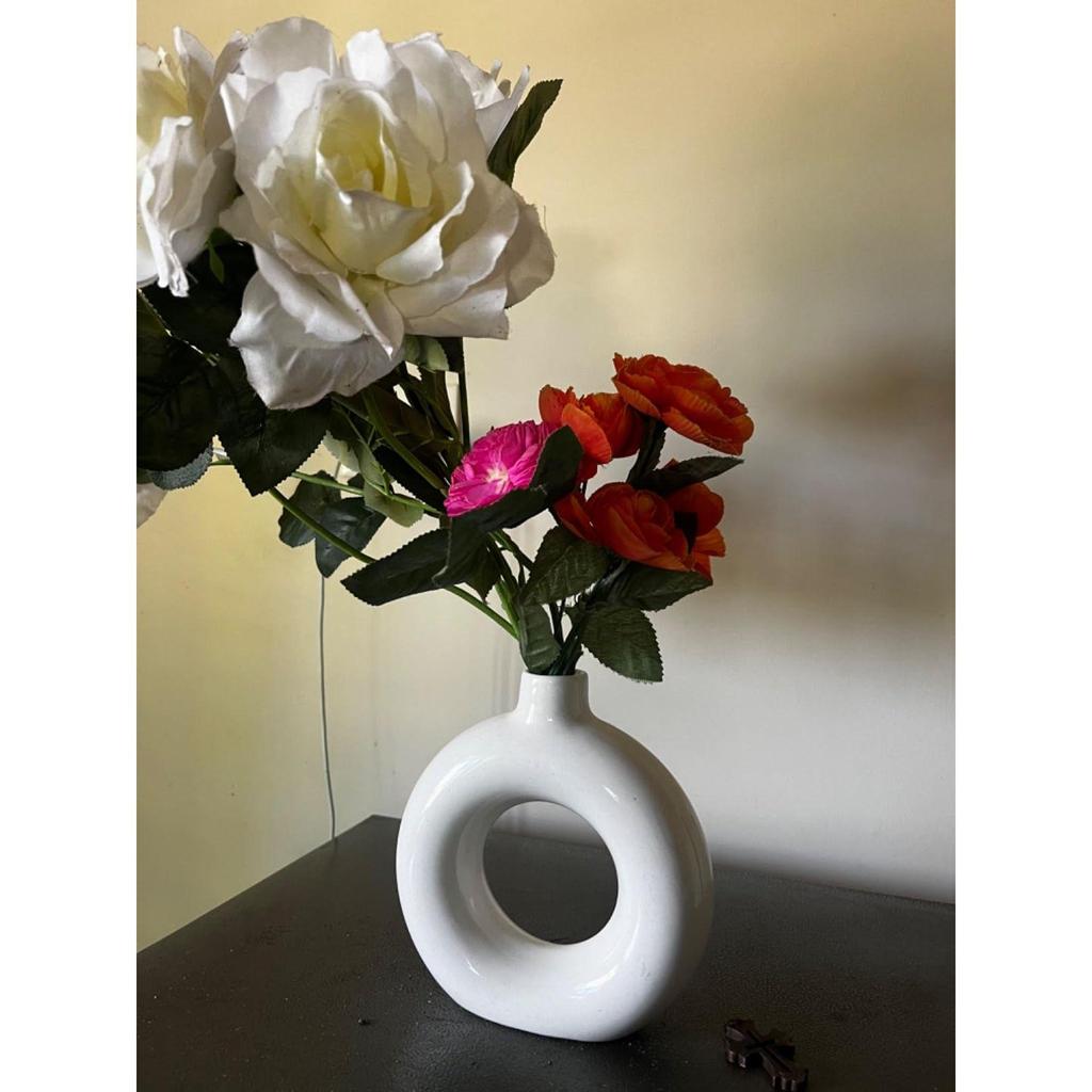 Ceramic Donut Vase, Flower Vase Pampas Grass Vase, Vase Home Decor Centrepiece Decor for Home, Office, or Gifts-Vase Only - (White, 6 Inch)