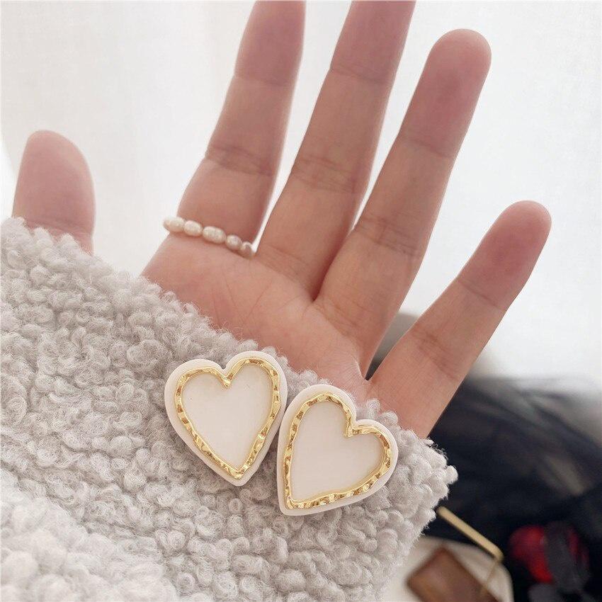 Love Earrings Resin Acrylic Earrings Female Heart-shaped Simple All-match Earrings