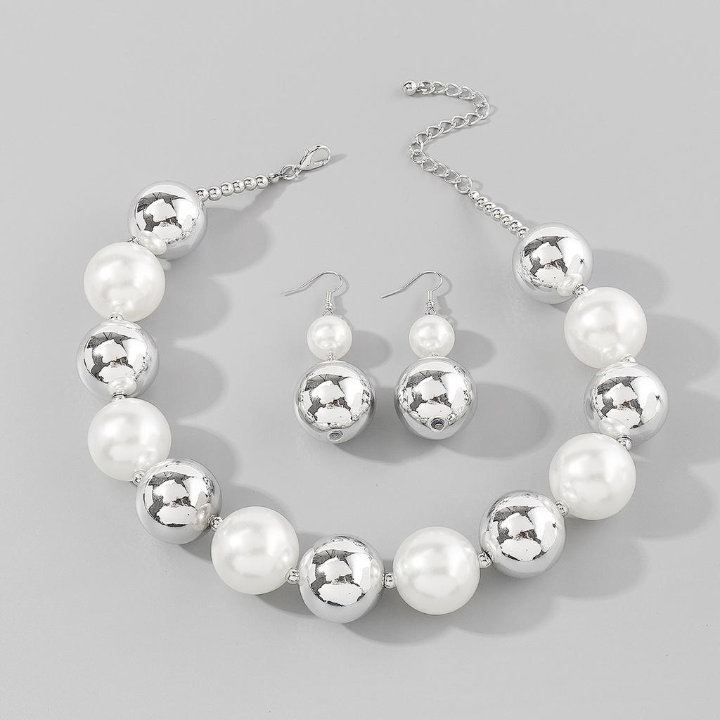 New Arrival Palace Style Vintage Mixed Color Pearl Necklace Luxury Elegant Earrings Jewelry Set Trendy Gifts For Women