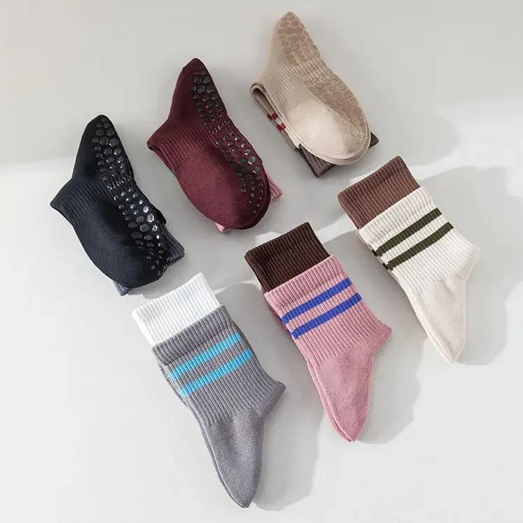 Носки для йоги женские хлопковые трикотажные носки для тренировок в помещении танцевальные спортивные носки повседневные полосатые силиконовые нескользящие носки для фитнеса и пилатеса