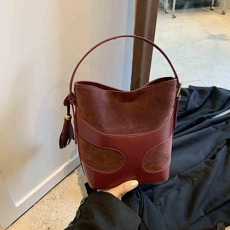 Матовые сумки на плечо большой вместимости для женщин, женская сумка через плечо, однотонная красная сумка, элегантная и повседневная, для поездок на работу, новая