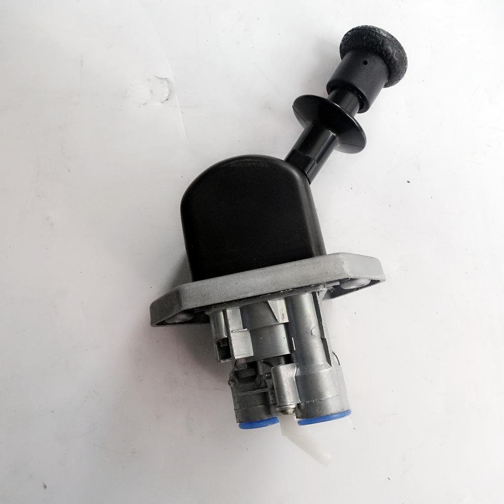 Brand New Original Hand Brake Valve 1315035300005 for Truck