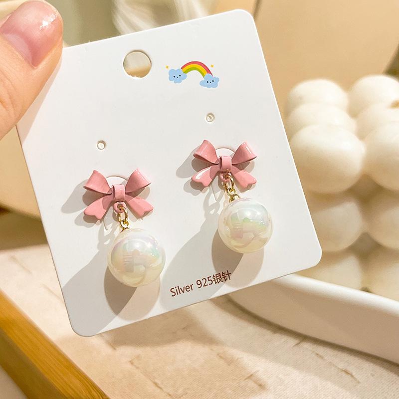 Cute Bear Earrings, Asymmetrical Cartoon Stud Earrings, Beautiful Girl Love Fun Earrings