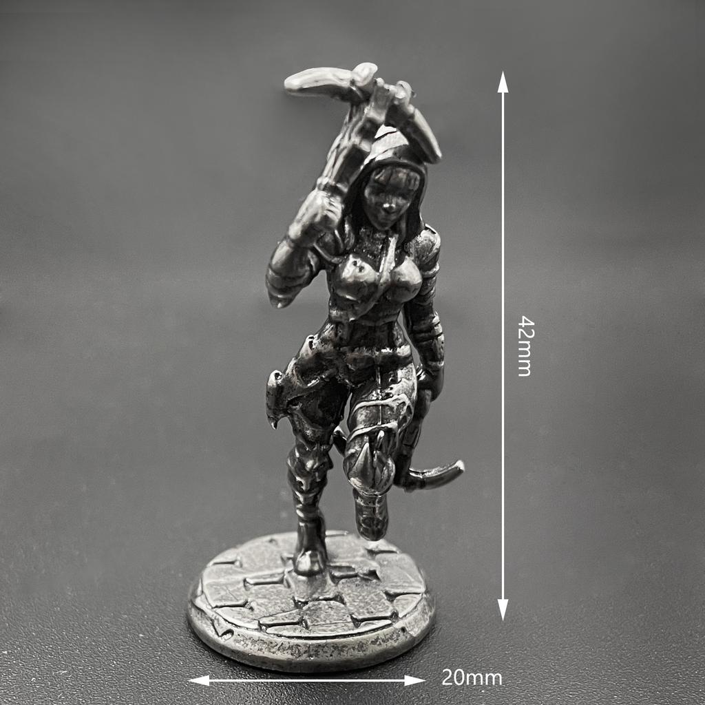 1pcs Ancient Spartan Rome Soliders Figurines Miniatures Vintage Metal Soldiers Statue Desktop Ornament Gift