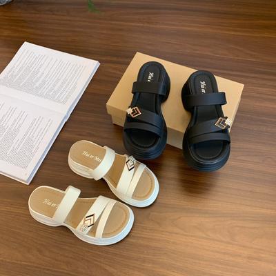 Французские премиальные прохладные тапочки женские лето 2025 новинка для улицы с юбкой на толстой подошве пляжные шлепанцы нескользящие