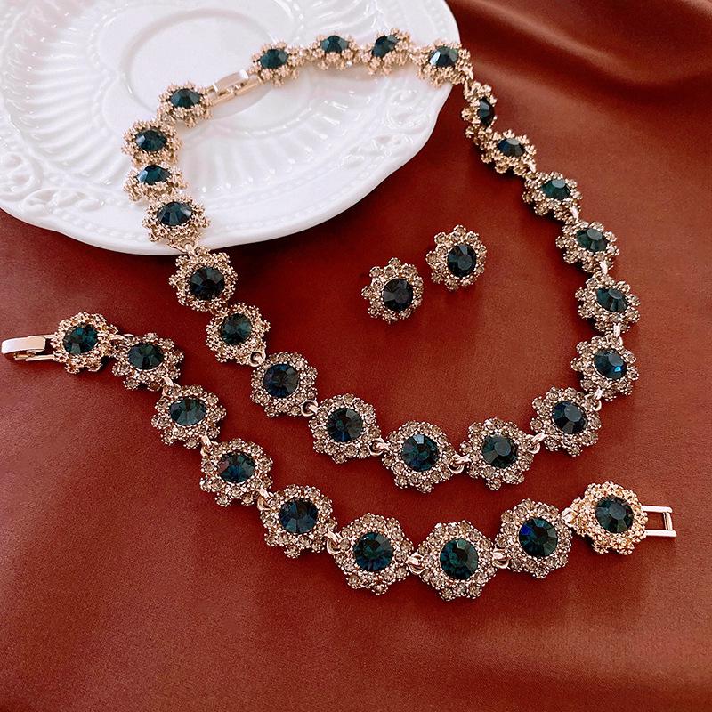 Инкрустированное бриллиантами колье-цветок и ретро-браслет, серьги - набор, европейский и американский стиль, цепочка для ключиц, ювелирные изделия высокого класса