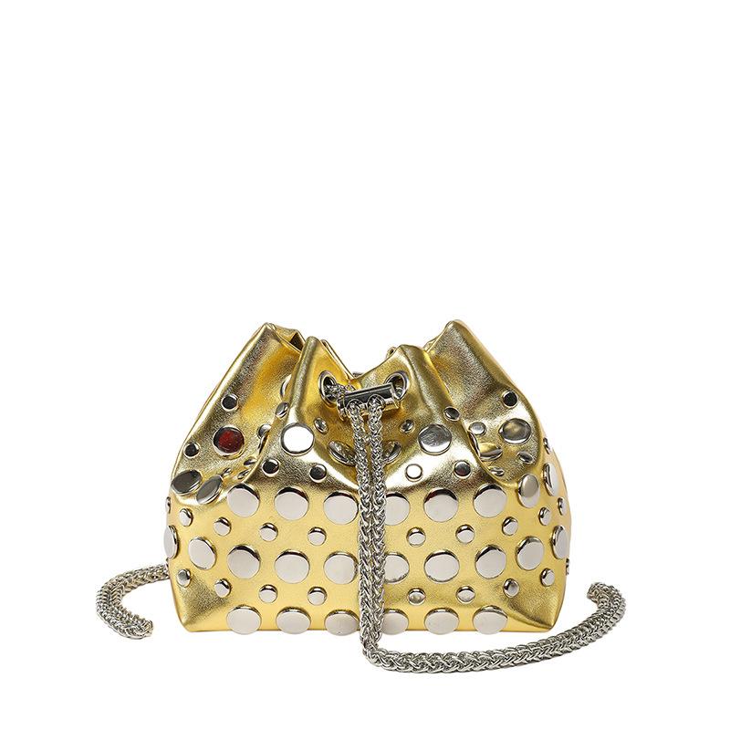 Personalized Rivet Bag Women's Spring Summer New 2025 Korean Version Fashion Niche Shoulder Bag Chain Crossbody Bucket Bag