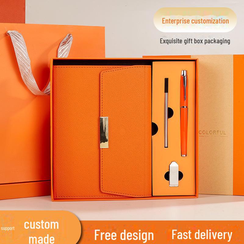 Подарочный набор из трехслойного блокнота формата А5 с индивидуальной гравировкой