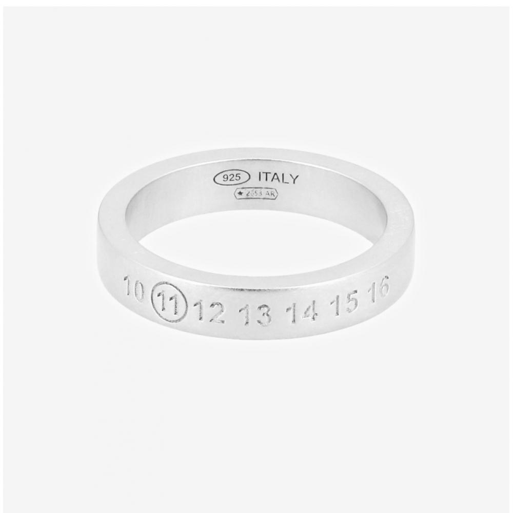 Maison Margiela Кольцо с гравировкой Logo 4 мм Серебряное кольцо Sm1uq0119 P8863 101