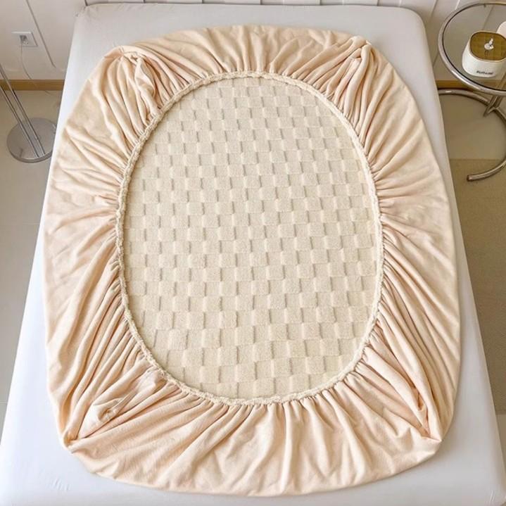 2025 New Autumn Winter Thick Fitted Sheet Milk Velvet Fitted Sheet Single Piece Coral Fleece Bed Cover Taffeta Mattress Protector