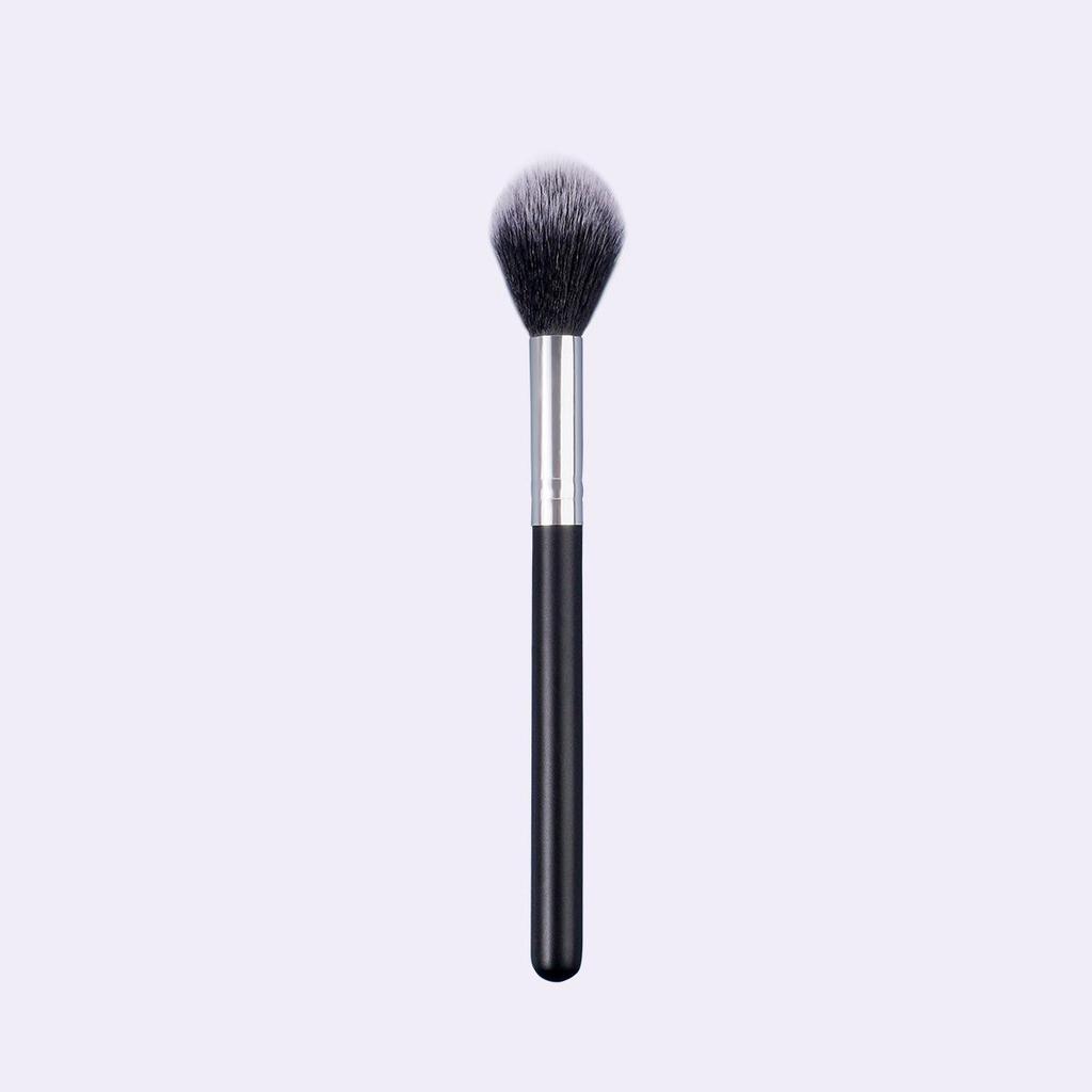 Soft Bristle Highlighter Brush - Portable Blush & Blending Tool for Beginners