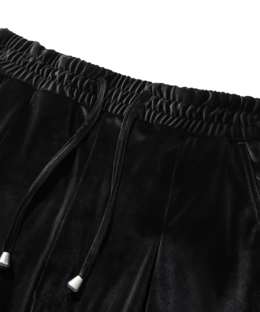 TRILLION Velvet Inverted Tuck Wide Pants [Black]