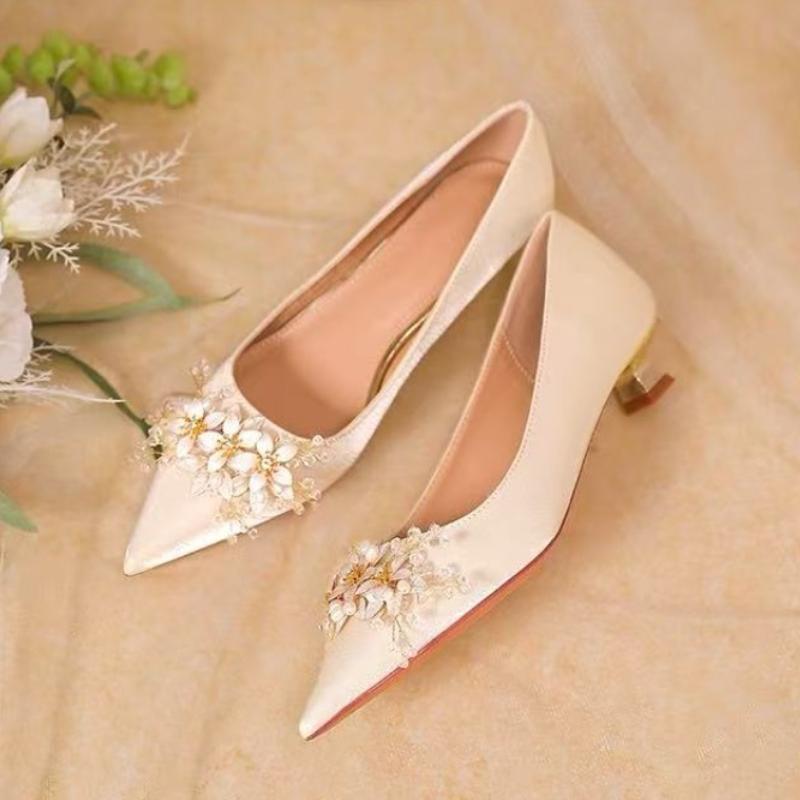 Flower Pearl Women High Heels Shoes Crystal Luxury Sandals Elegant 2025 Trend New Summer Pointed Toe Shoes Woman Pumps Zapatos