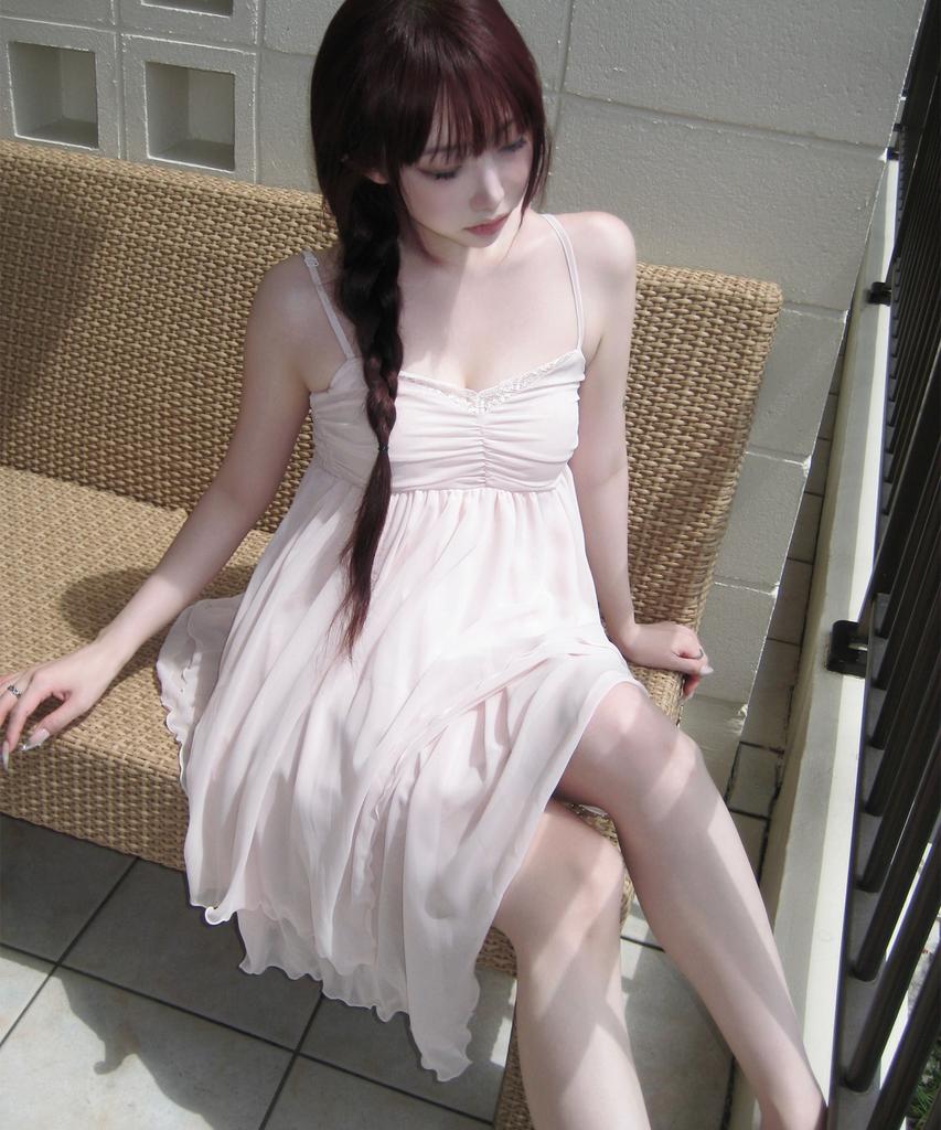 Ilio [Bit-O X Ilio] Peach Asymmetric Chiffon Dress