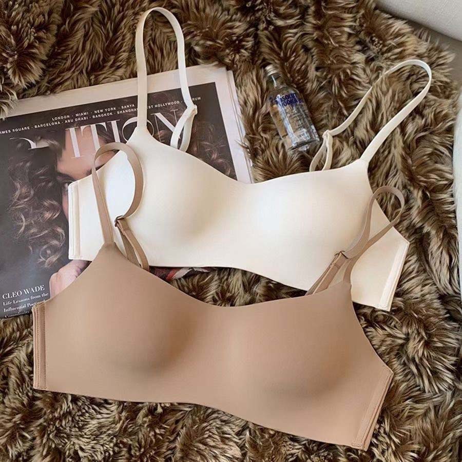 One Piece Seamless Bras Thin Gather Underwear No Steel Rings Bra Soft Comfortable Breathable Underwear Women's Intimates