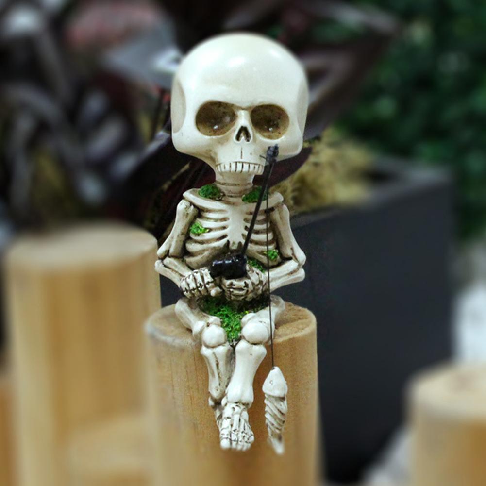 Милая скульптура из смолы в виде черепа Фишера, украшение на Хэллоуин, милая фигурка скелета гнома, небольшой скелет, украшение для сада на открытом воздухе