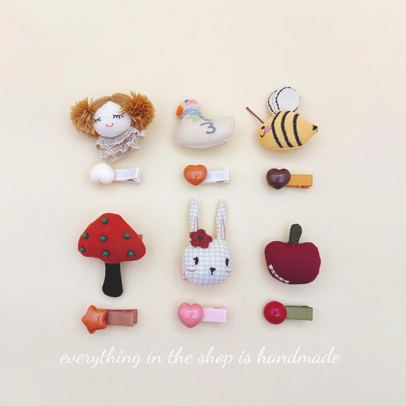 1 шт. Милые аксессуары для волос новорожденных Мультяшные заколки для волос для девочек Ручной работы Тканевые хлопковые заколки Детский боковой зажим Детский держатель для волос