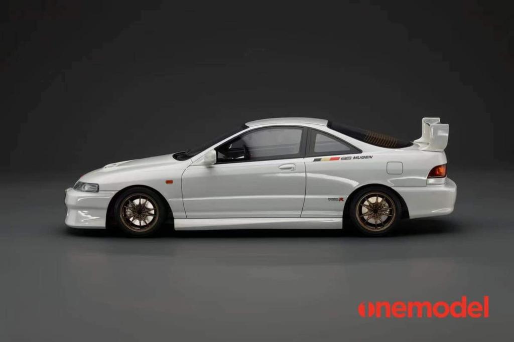 ONEMODEL 1/18 Honda INTEGRA Type-R DC2 Mugen Honda Integra Type-R DC2 Mugen Finished Product