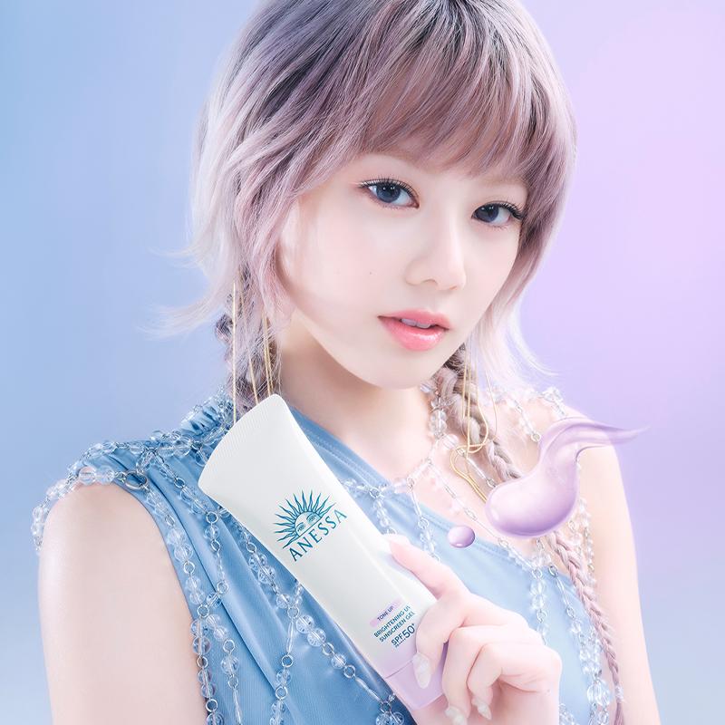 ANESSA Осветляющий солнцезащитный гель SPF 50+ PA++++ 90г