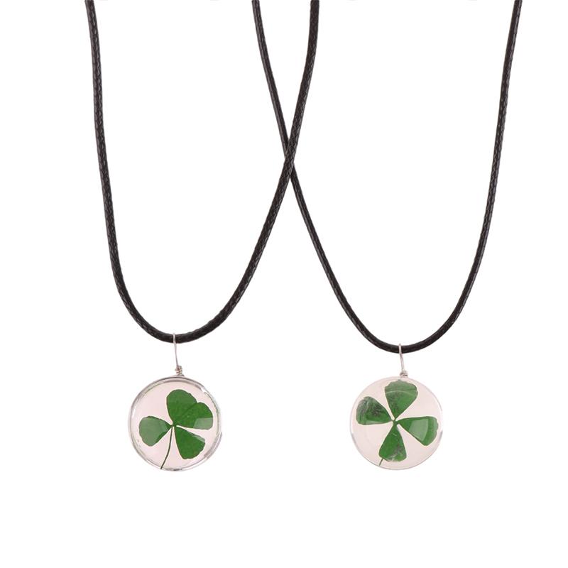 Handmade Natural Dried Flower Lucky Four Leaf Clover Round Glass Pendant Necklace For Women Jewelry