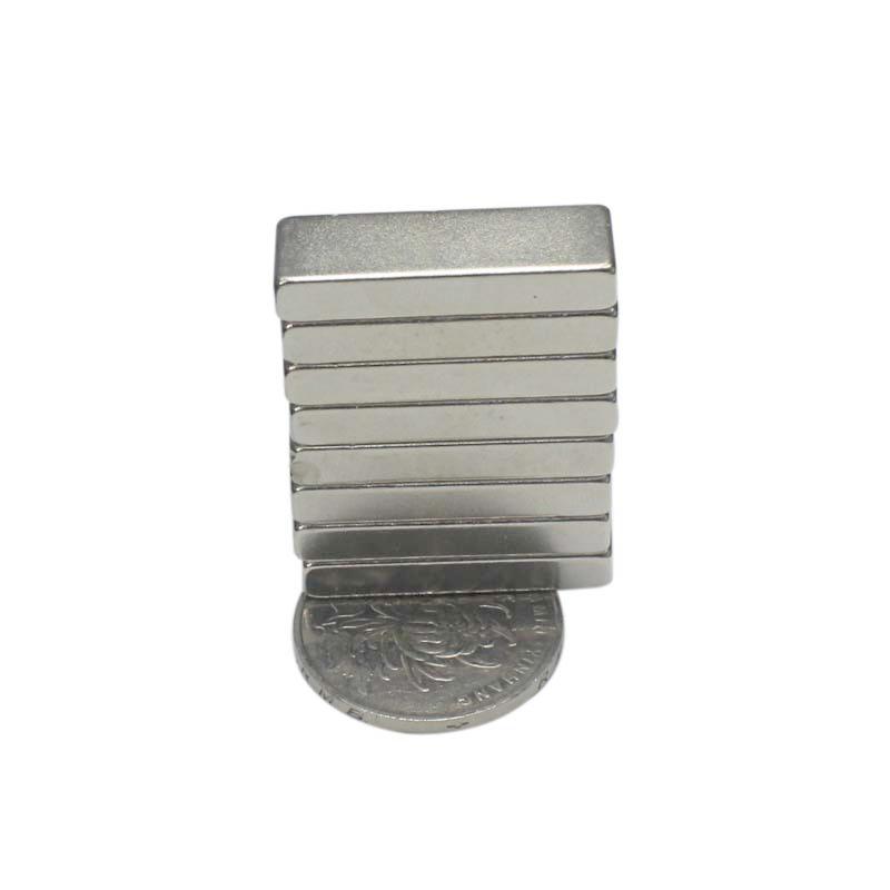 Блок 30x10x6 мм, мощные магниты N35, суперлист, постоянный магнит, сильный неодимовый магнит 30*10*6 мм