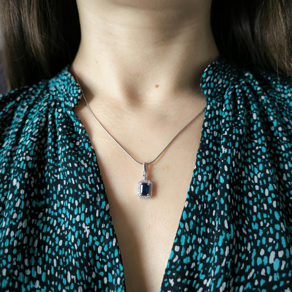 Серебряная подвеска с сапфиром 5.58ct, фианитами (2202646)