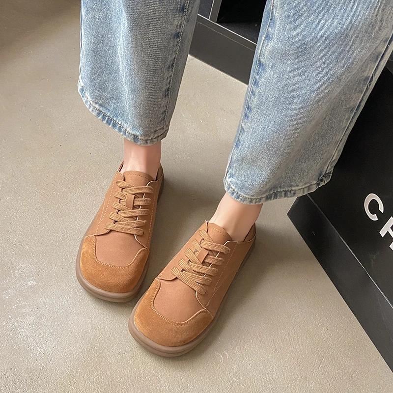 Мода 2024 года, женская зимняя новая обувь из натуральной кожи на шнуровке, плюшевые туфли на плоской подошве, мягкие, нескользящие, с расширенным круглым носком, модная универсальная обувь