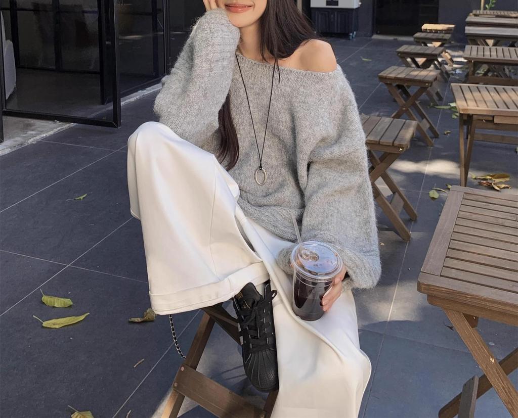 Женский корейский свитер с открытыми плечами и рукавами-фонариками - Мягкий, эластичный трикотаж, свободный крой, стройнящий, больших размеров, коллекция осень/зима
