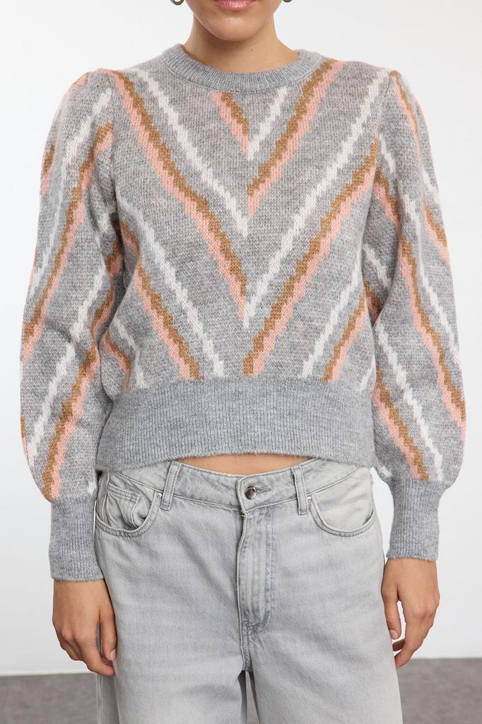 Women's Elegance Style Sweater Gray Soft Textured Knitwear Sweater