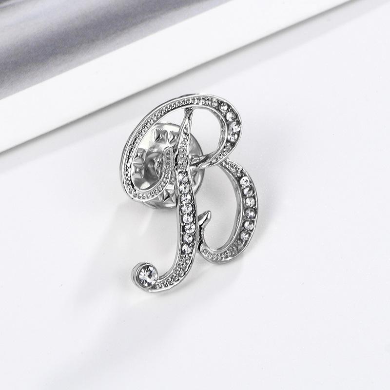 High-Precision Electroplated Vintage Alloy Brooch with Rhinestones