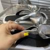 Новые серебристые шлепанцы с плоской подошвой и бантом женские летние удобные сандалии пляжная мода